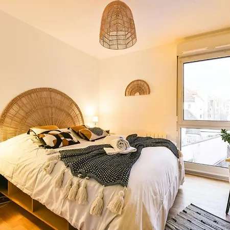 Apartment Lumineux - Elixir - Parking Prive