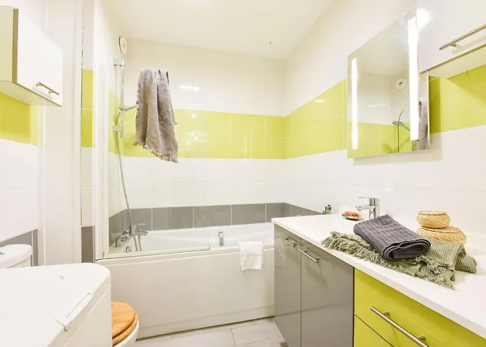 Lumineux - Elixir - Parking Prive Apartment *