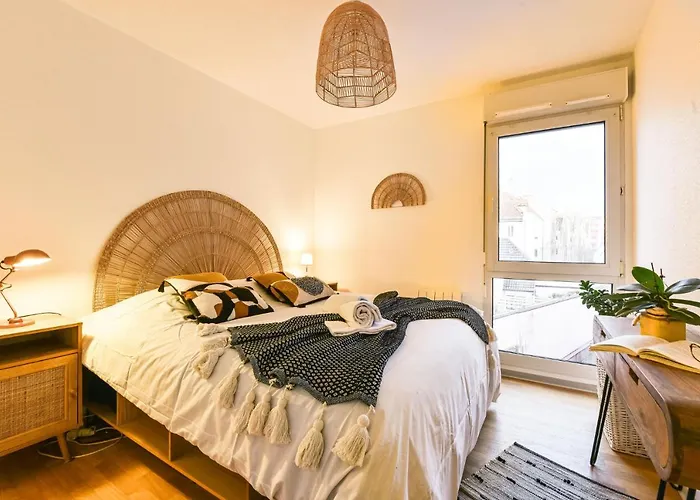 Apartment Lumineux - Elixir - Parking Prive